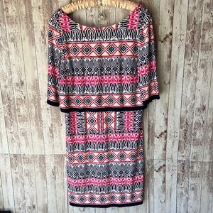 Eliza J Pink & Navy Abstract Geometric Design 14